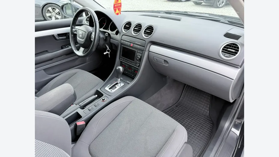 SEAT Exeo -
