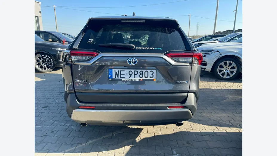 TOYOTA RAV4 -