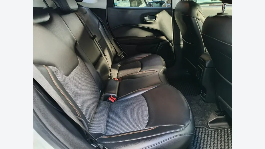 JEEP Compass -