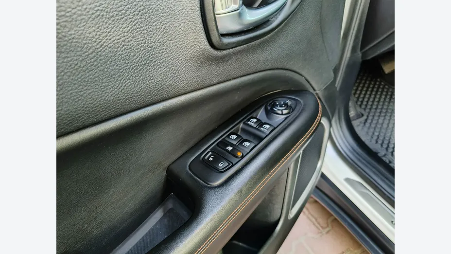 JEEP Compass -