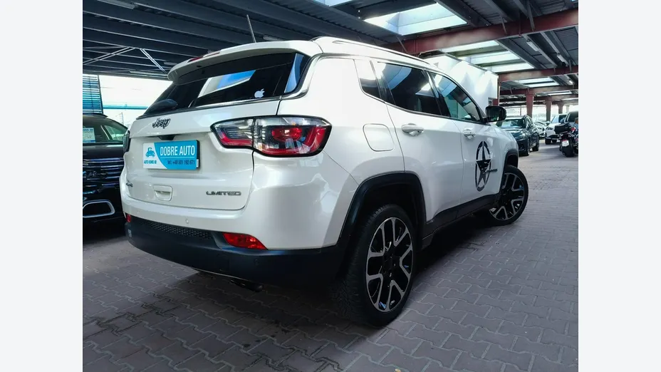 JEEP Compass -