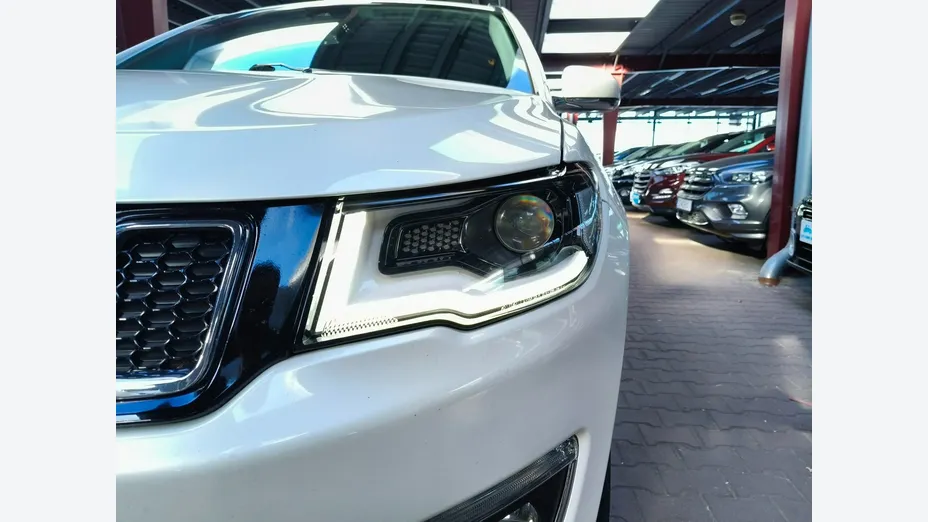 JEEP Compass -