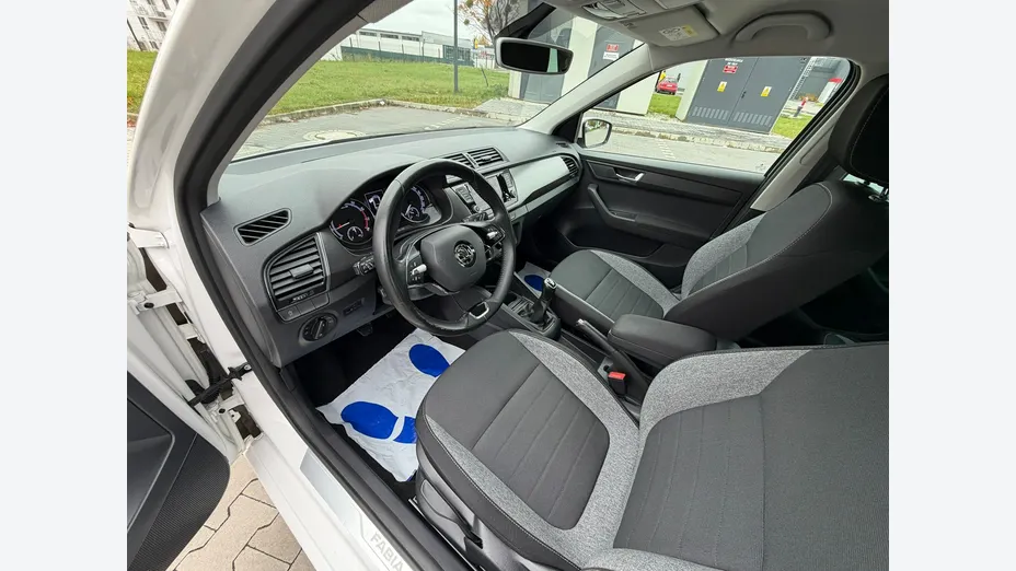 SKODA Fabia -