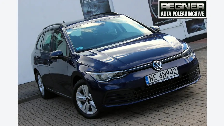 VOLKSWAGEN Golf -
