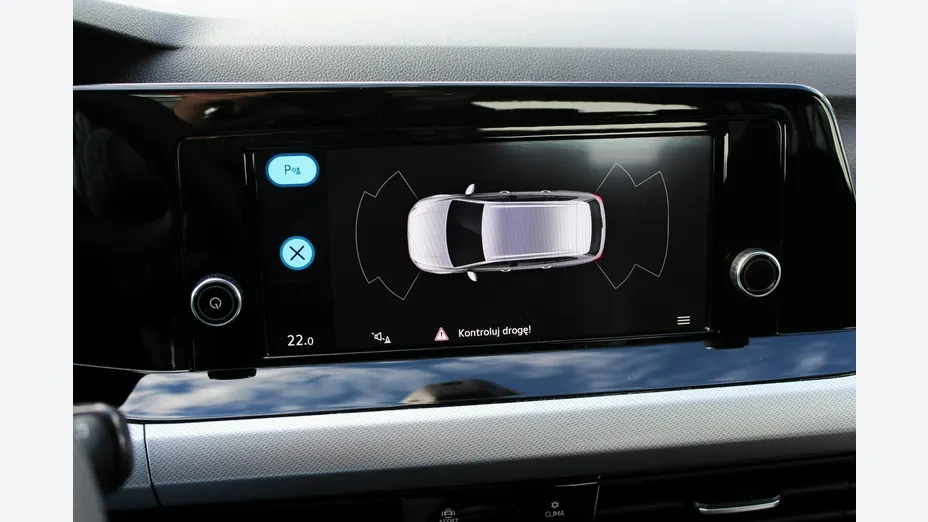 VOLKSWAGEN Golf -