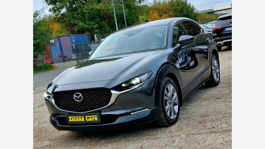 MAZDA CX-30 -