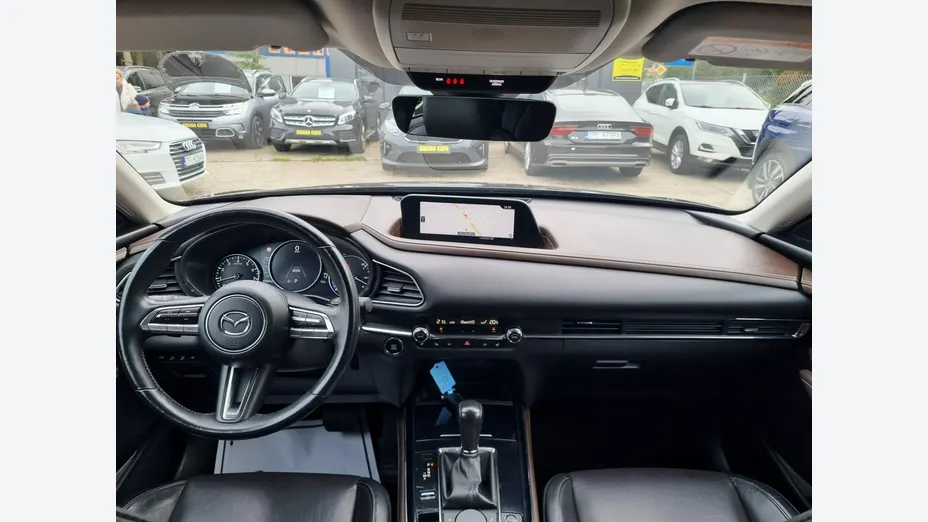 MAZDA CX-30 -