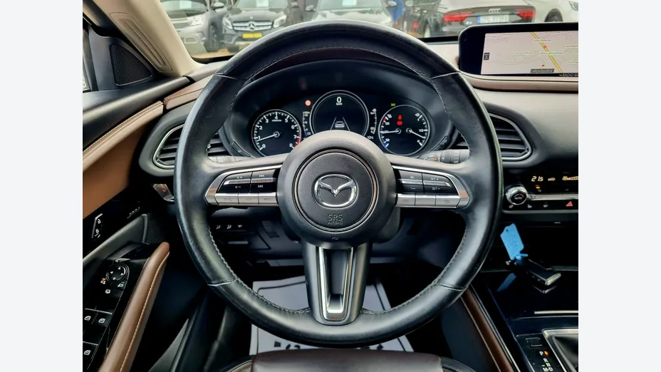 MAZDA CX-30 -