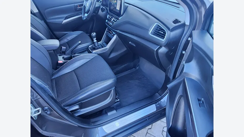 SUZUKI S-Cross -