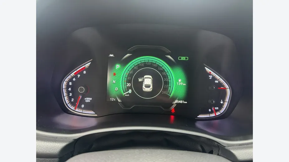 HYUNDAI i30 -