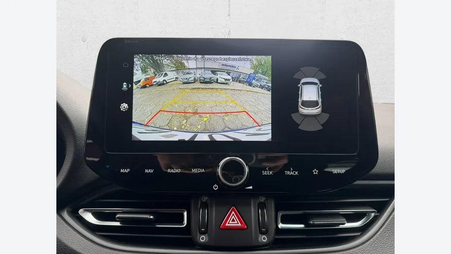HYUNDAI i30 -