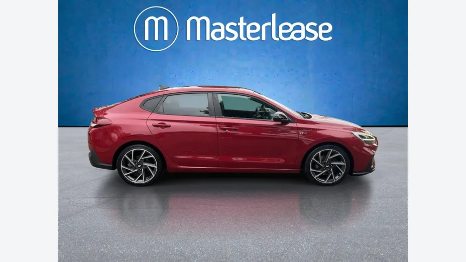 HYUNDAI i30 -