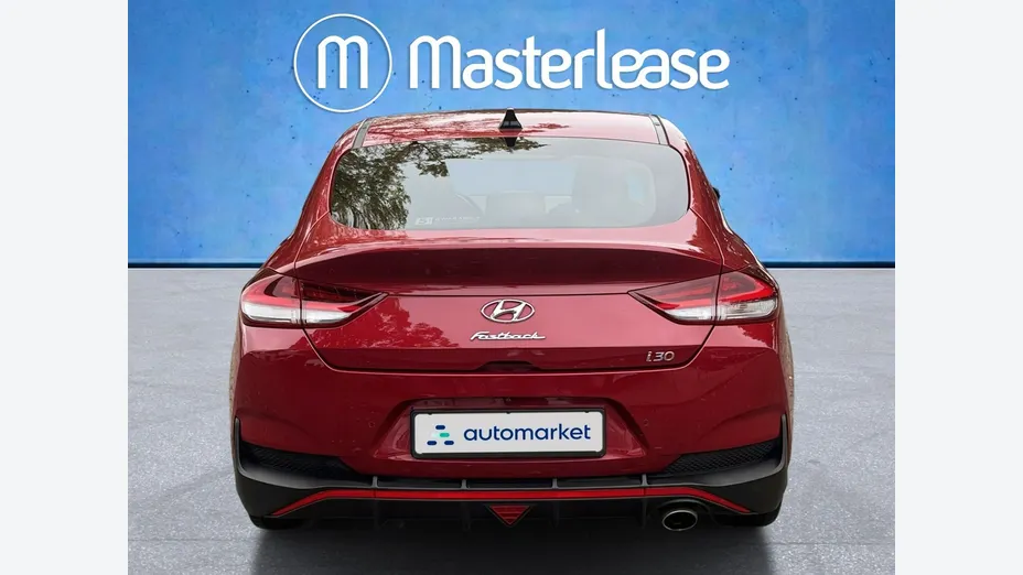 HYUNDAI i30 -