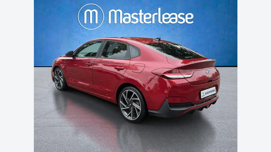 HYUNDAI i30 -