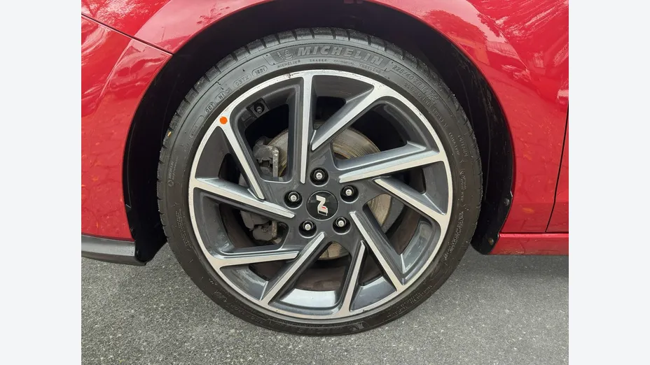 HYUNDAI i30 -