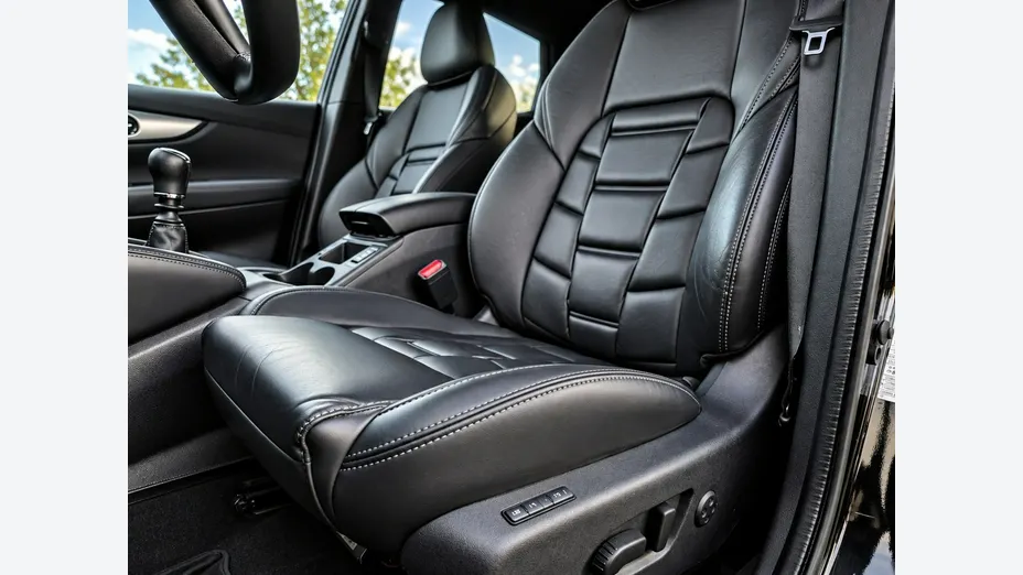 NISSAN Qashqai -