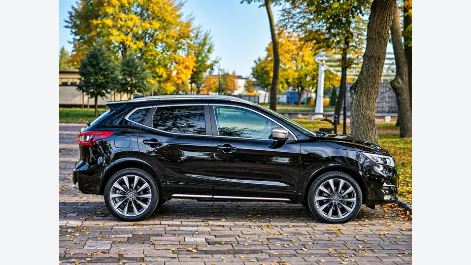 NISSAN Qashqai -