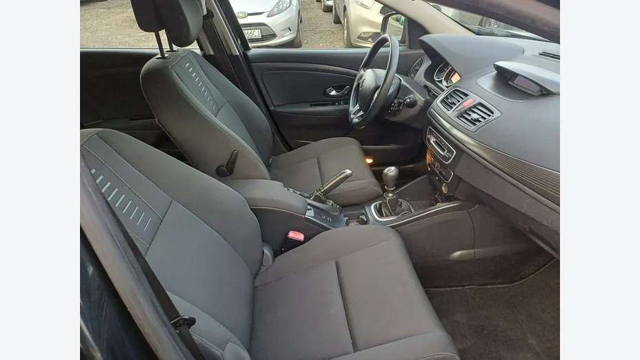 RENAULT Megane -