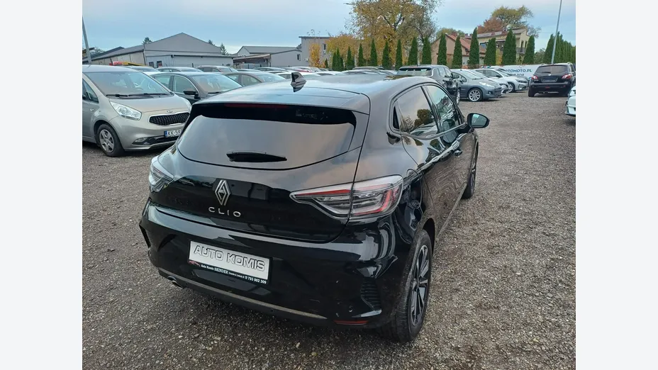 RENAULT Clio -