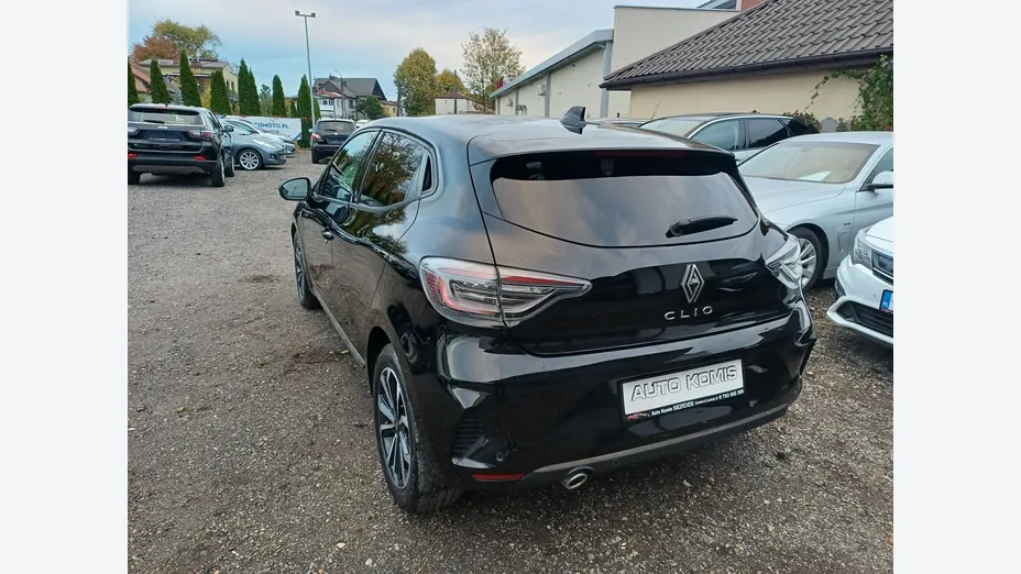 RENAULT Clio -