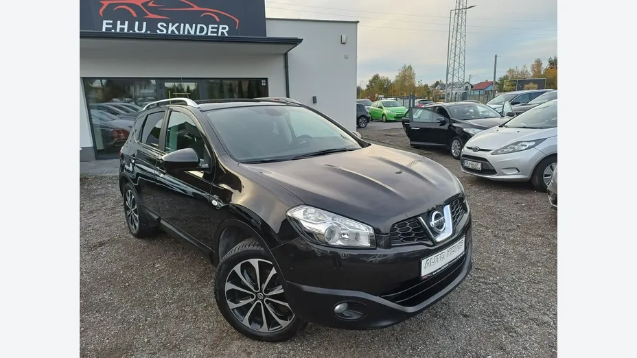 NISSAN Qashqai -