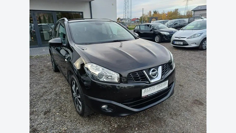 NISSAN Qashqai -