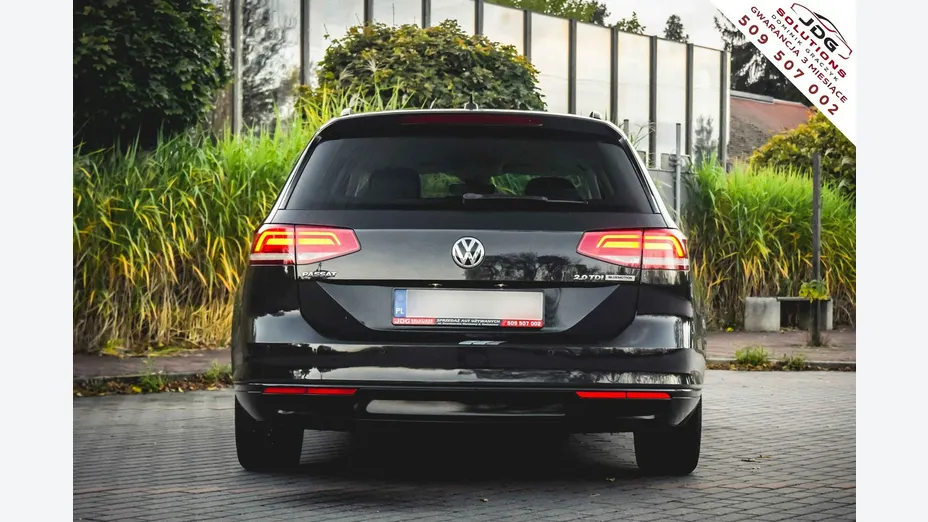 VOLKSWAGEN Passat -