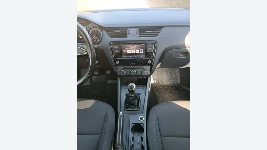 SKODA Octavia -
