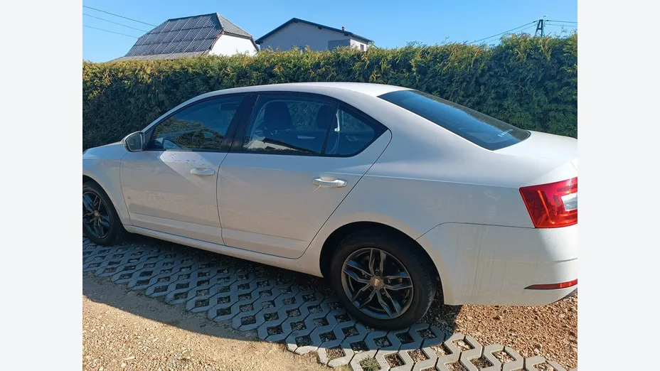 SKODA Octavia -