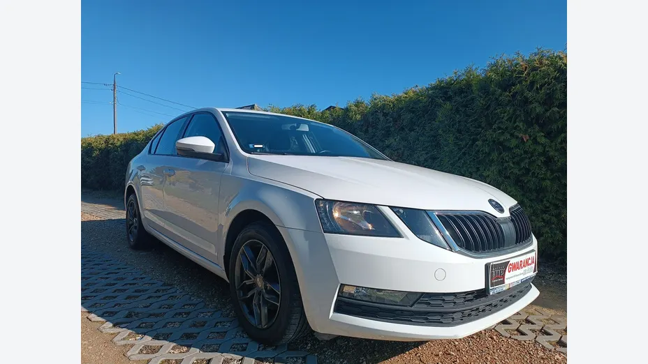 SKODA Octavia -