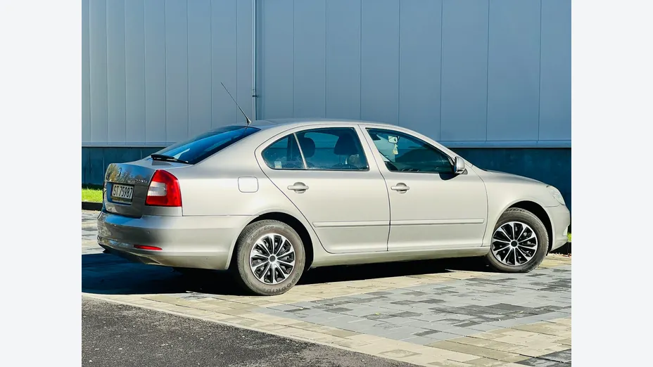 SKODA Octavia -