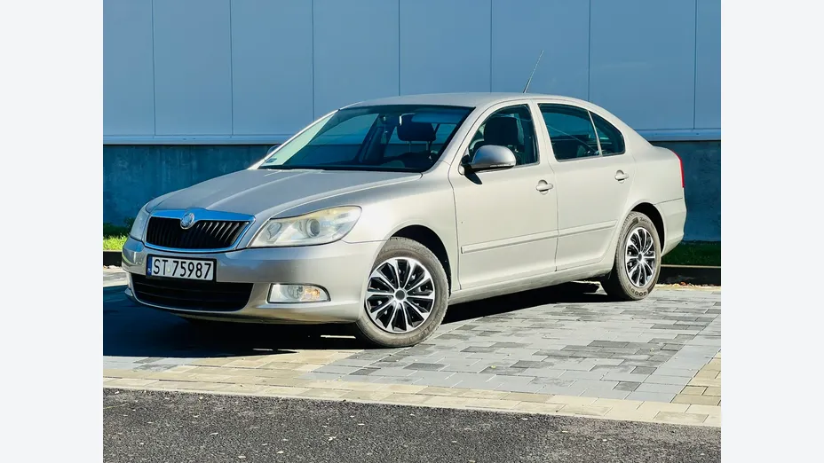 SKODA Octavia -