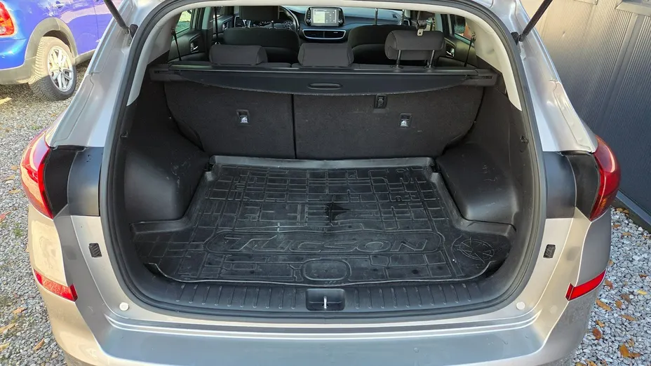 HYUNDAI Tucson -