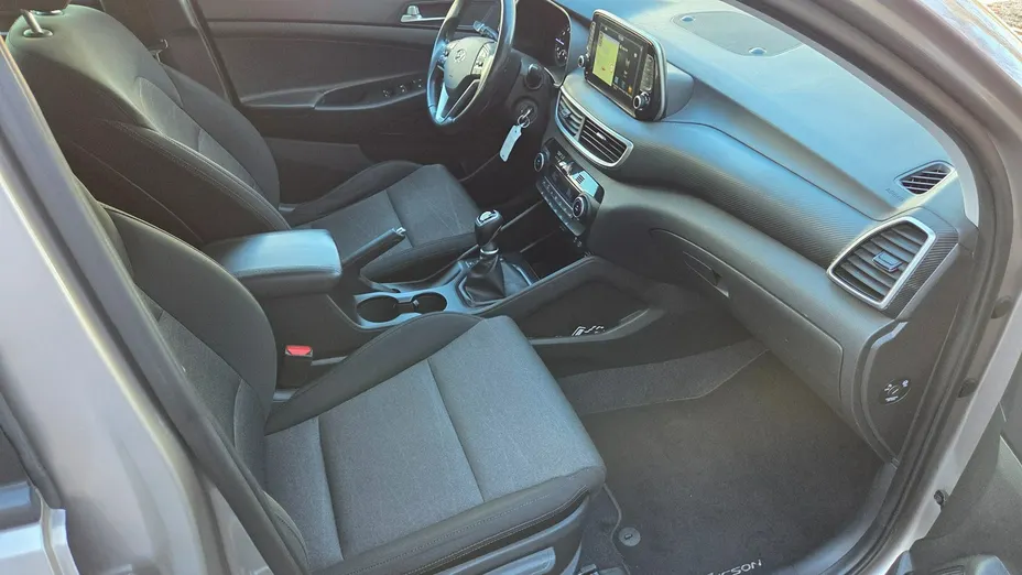 HYUNDAI Tucson -