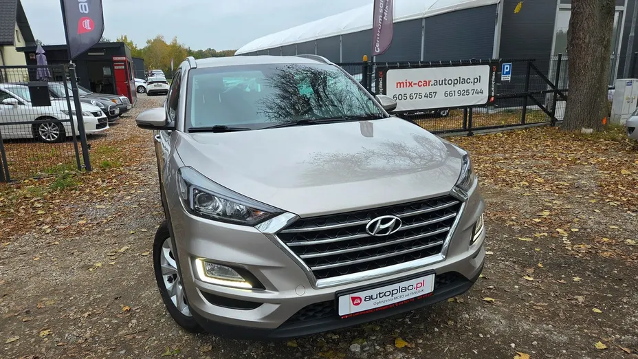 HYUNDAI Tucson -