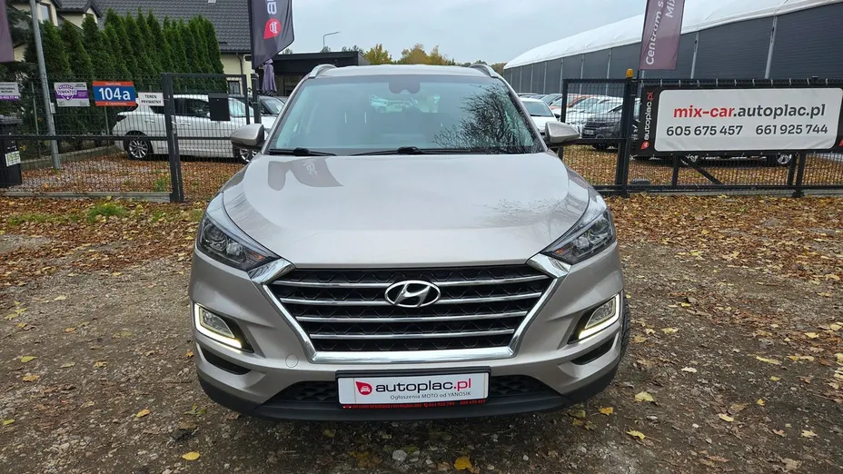 HYUNDAI Tucson -