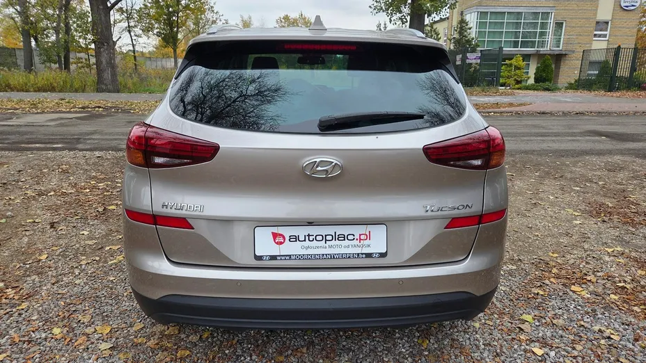 HYUNDAI Tucson -