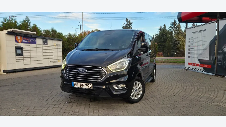 FORD Tourneo Custom -