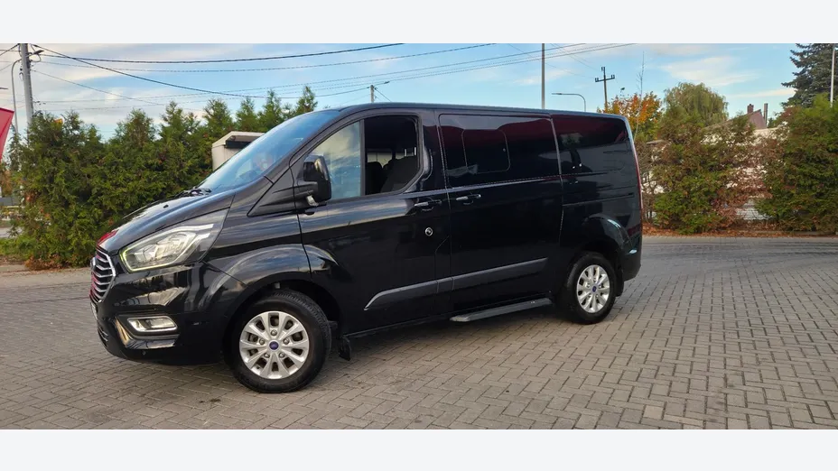 FORD Tourneo Custom -