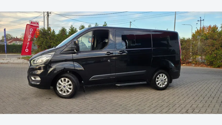 FORD Tourneo Custom -