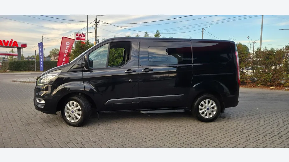 FORD Tourneo Custom -
