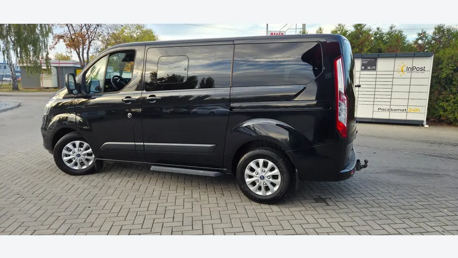 FORD Tourneo Custom -