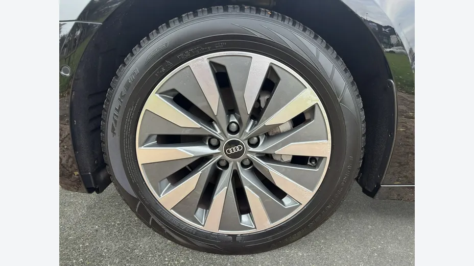 AUDI A6 -