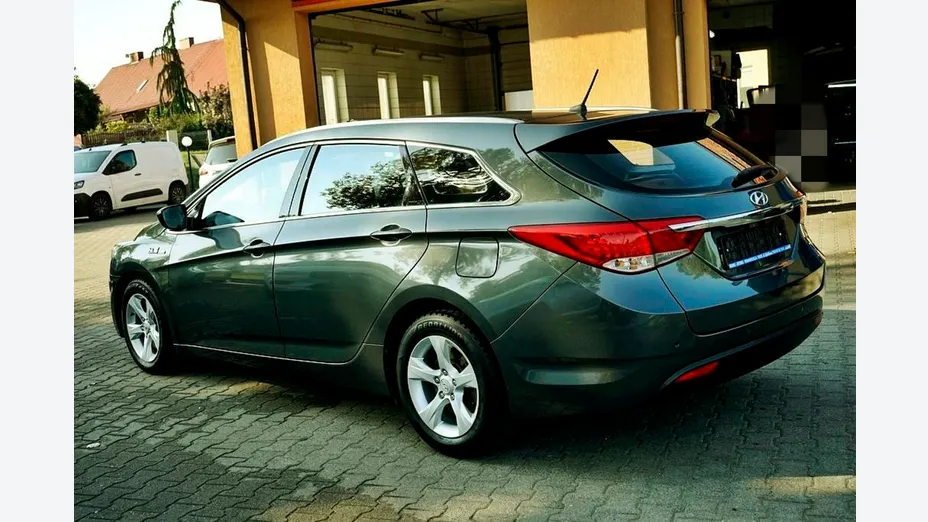 HYUNDAI i40 -