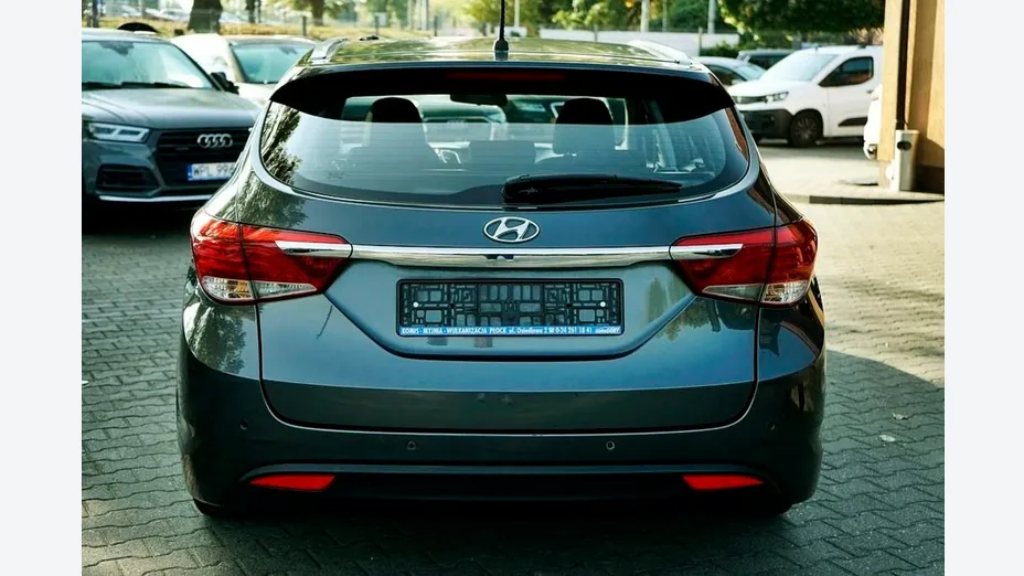 HYUNDAI i40 -