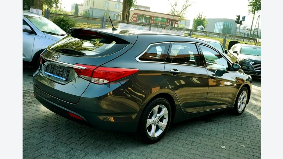HYUNDAI i40 -