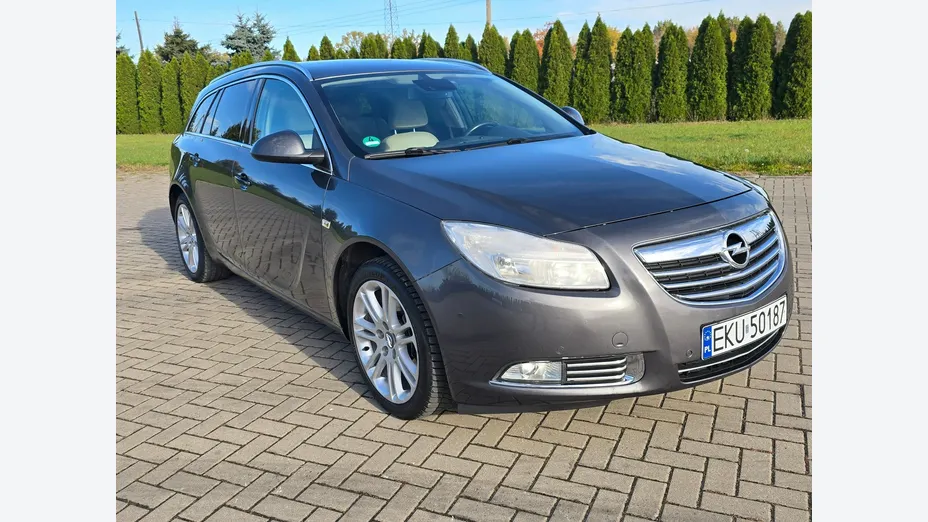 OPEL Insignia -