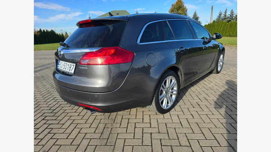 OPEL Insignia -