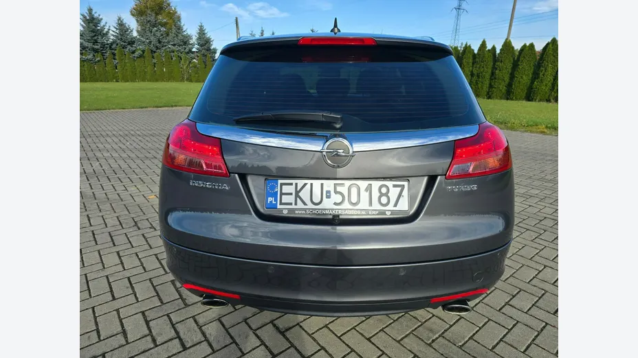 OPEL Insignia -
