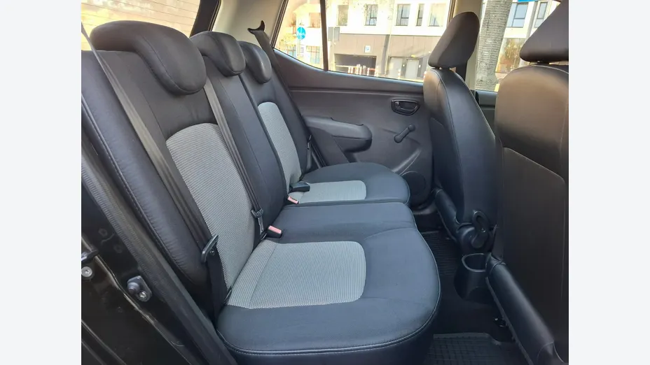 HYUNDAI i10 -